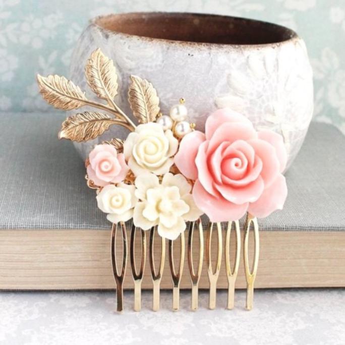 Blush Pink Rose Comb