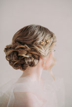 Load image into Gallery viewer, Bee Bobby Pins | Rose Gold Bee Hair Pins