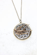 Load image into Gallery viewer, Bird Locket Pendant | Large Photo Locket