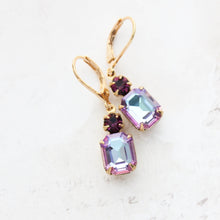 Load image into Gallery viewer, Lavender Glass Earrings