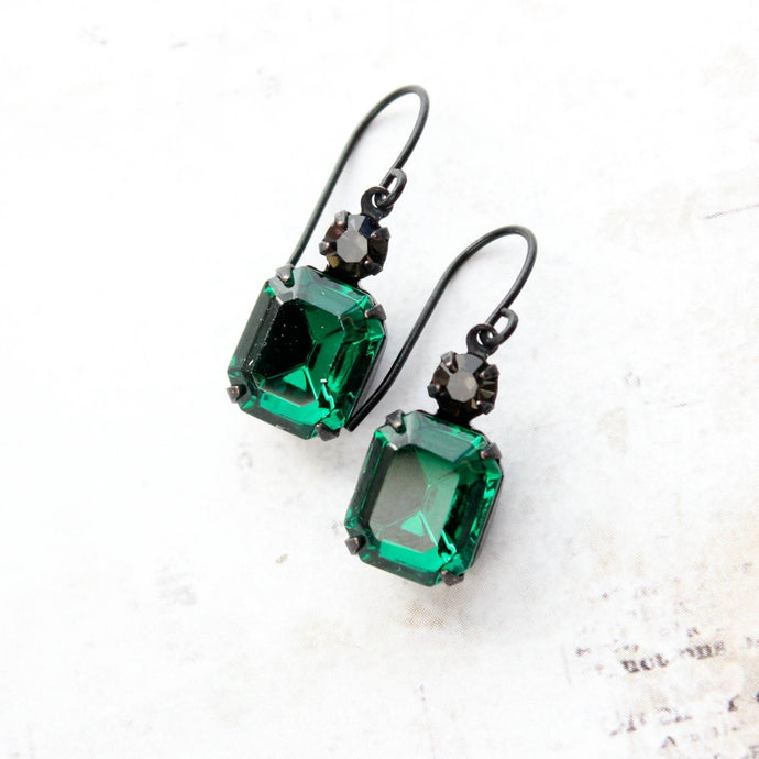 Emerald Green Glass Earrings | Vintage Glass Jewel