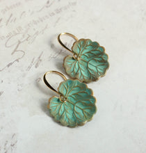 Load image into Gallery viewer, Green Leaf Earrings