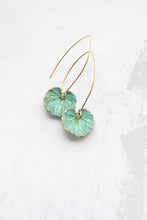 Load image into Gallery viewer, Green Leaf Earrings