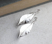 Load image into Gallery viewer, Curled Leaf Earrings