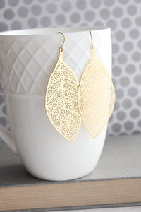 Big Leaf Earrings - matte gold