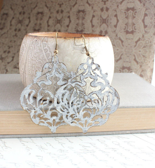 Damask Filigree Earrings - White