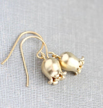 Load image into Gallery viewer, Lily of the Valley Earrings